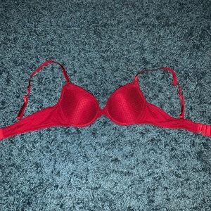 Slight push up bra